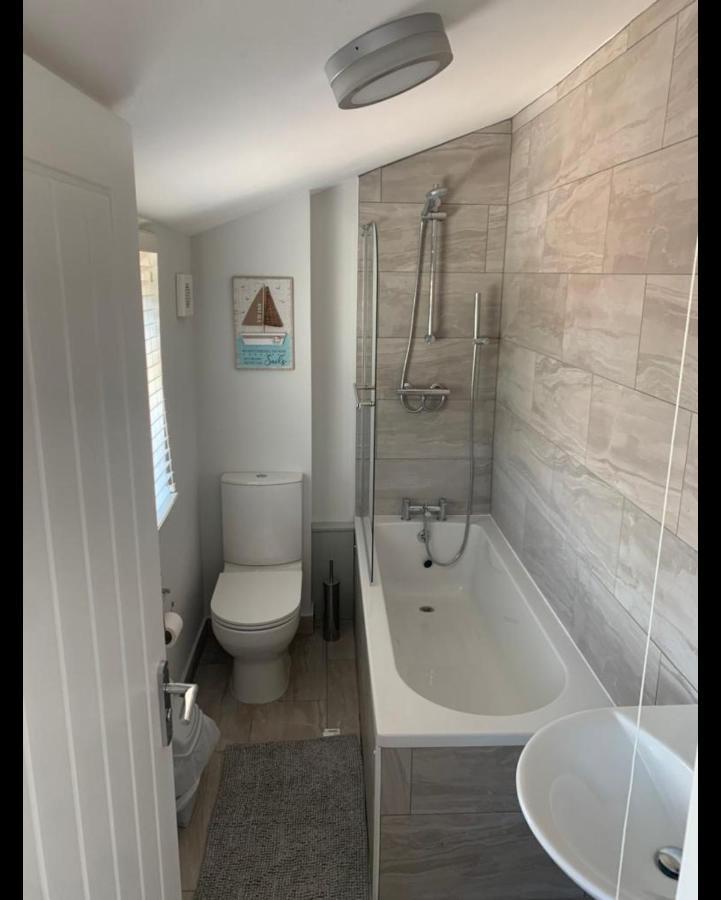 Beautiful Room In Apartment Near Town Centre Rugby Bagian luar foto